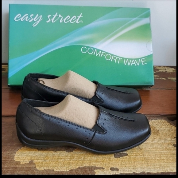 New Easy Street Purpose Slip On Shoes Sz 5 1/2 - Picture 1 of 11
